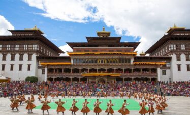 viajar a bután e himalayas budismo festivales nepal