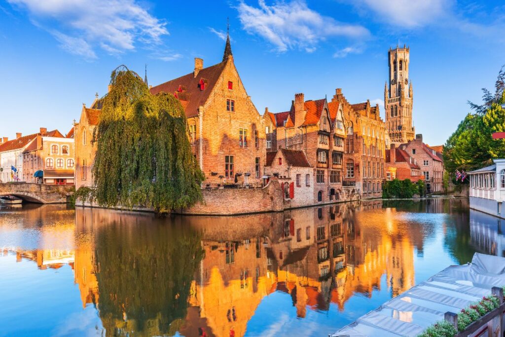 viaje en bicicleta brujas