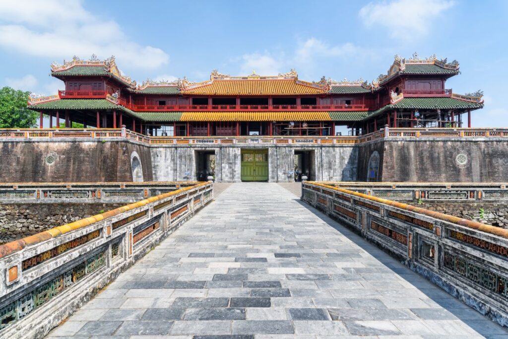 viajar vietnam camboya angkor wat halong hoi an selva templos buda