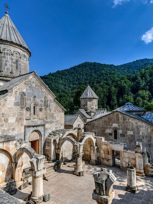 Viaje a Armenia monasterios y cultura